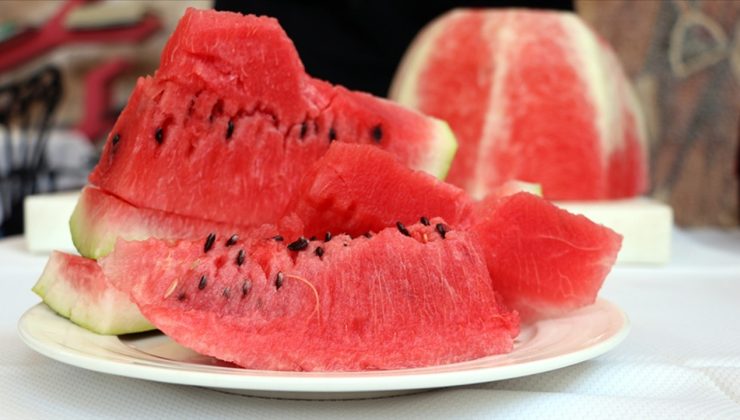 Kavun ve karpuz tüketirken dikkat! Zehirlenmeye yol açabilir